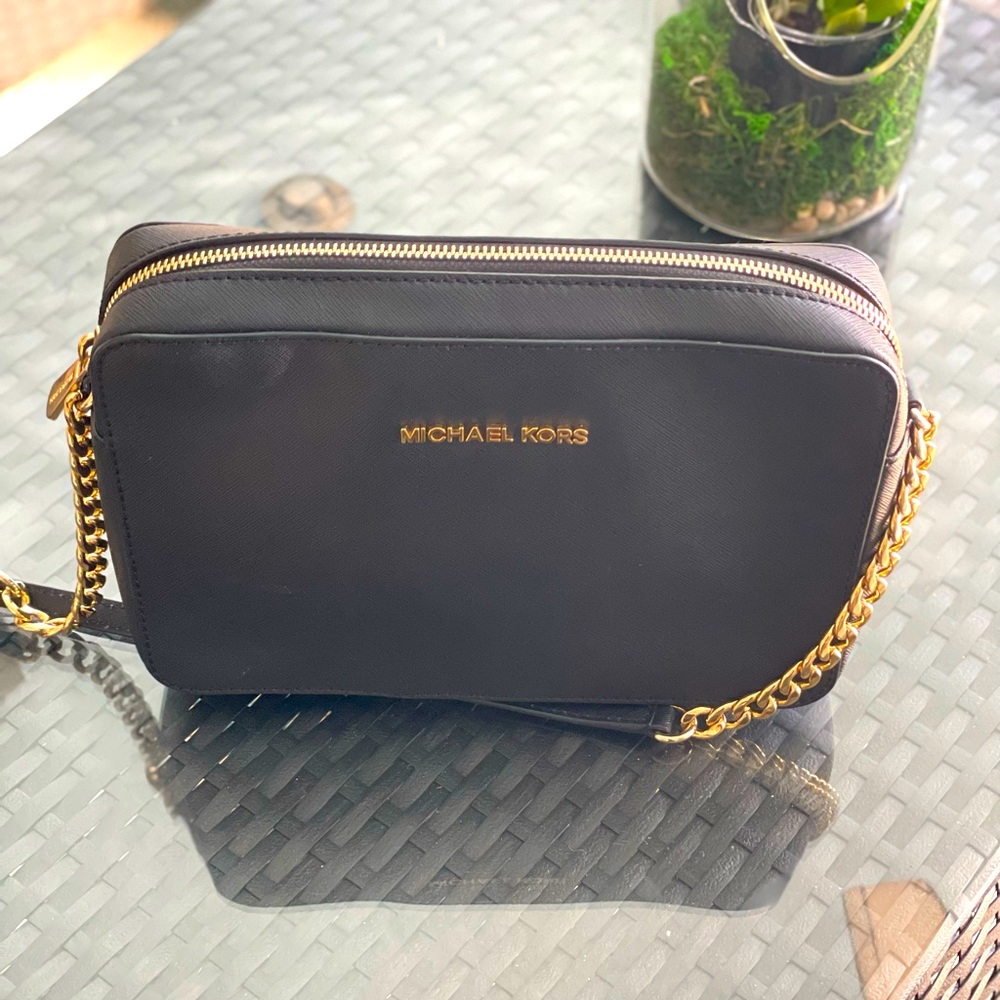 Authentic Michael Kors Crossbody Bag 👜